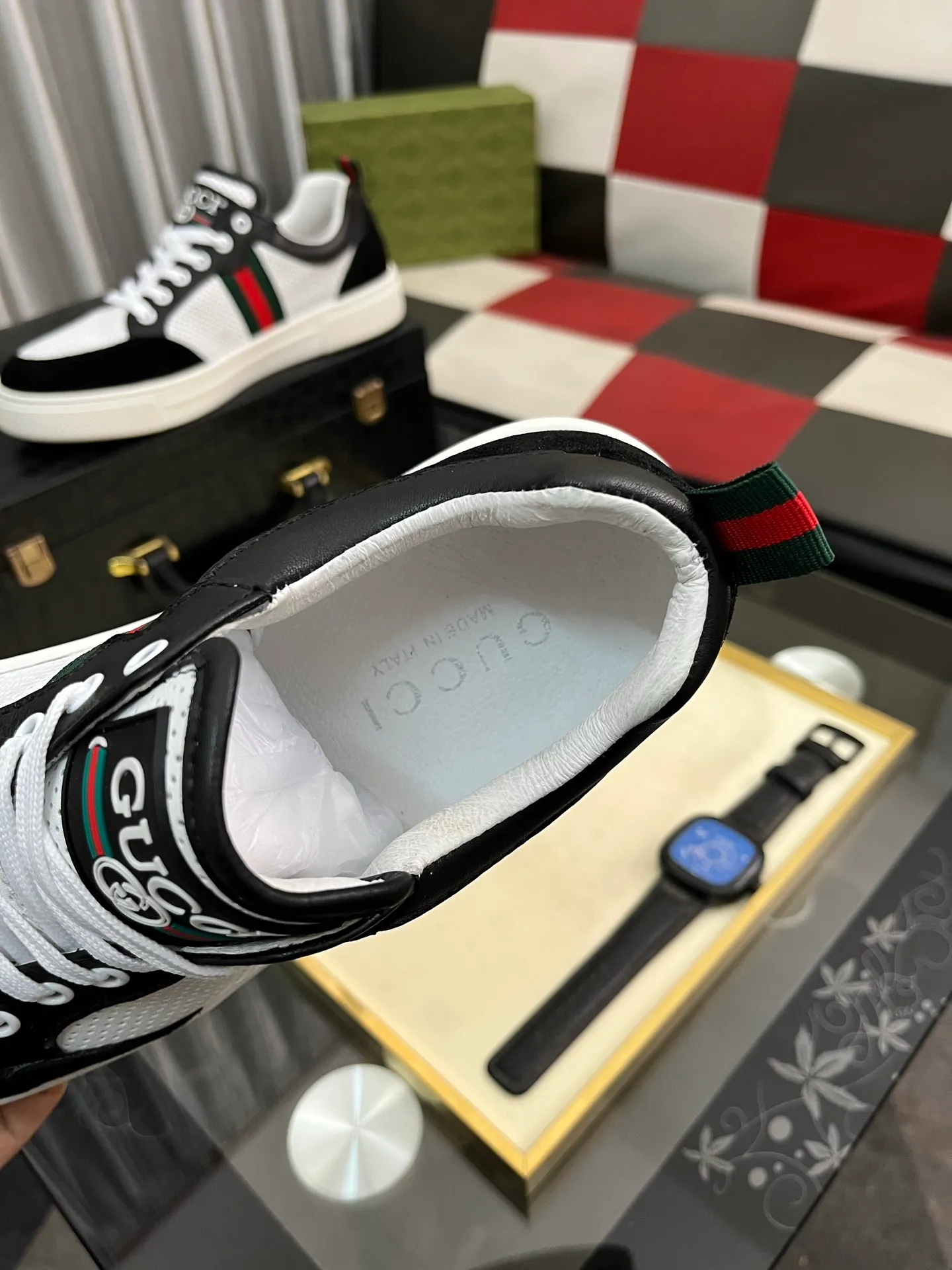 Men's shoes 💰420⌚️⌚️ (GUCCI) Gucci official website men's casual shoes synchronization style, the upper is made of cowhide with imported new brand elements Gucci, showing a good atmosphere, simple design and slip-on style, super versatile, 🐑 leather lining, air-cushion rubber outsole, size 38-442️⃣ colors available